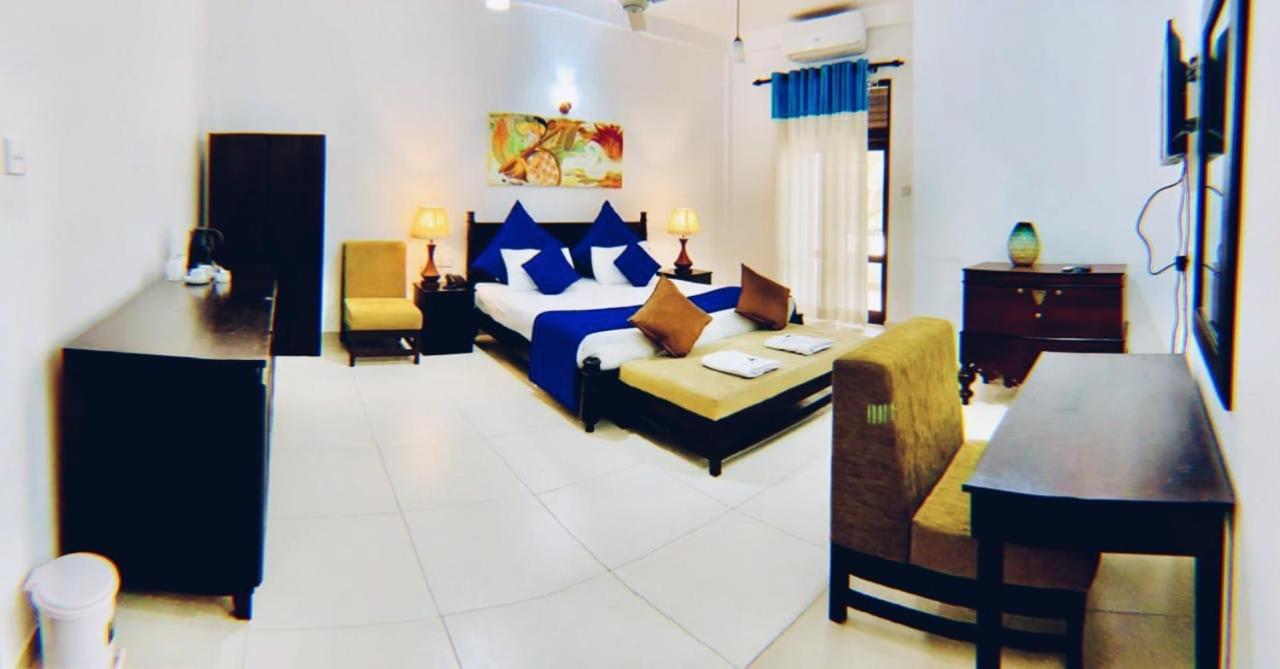 Blue Spring Hotel Wadduwa Εξωτερικό φωτογραφία