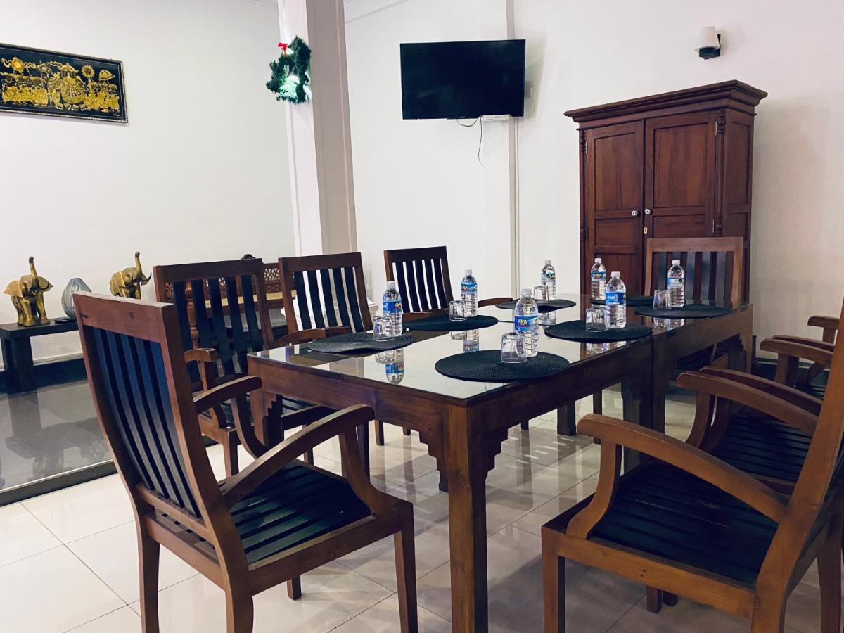 Blue Spring Hotel Wadduwa Εξωτερικό φωτογραφία