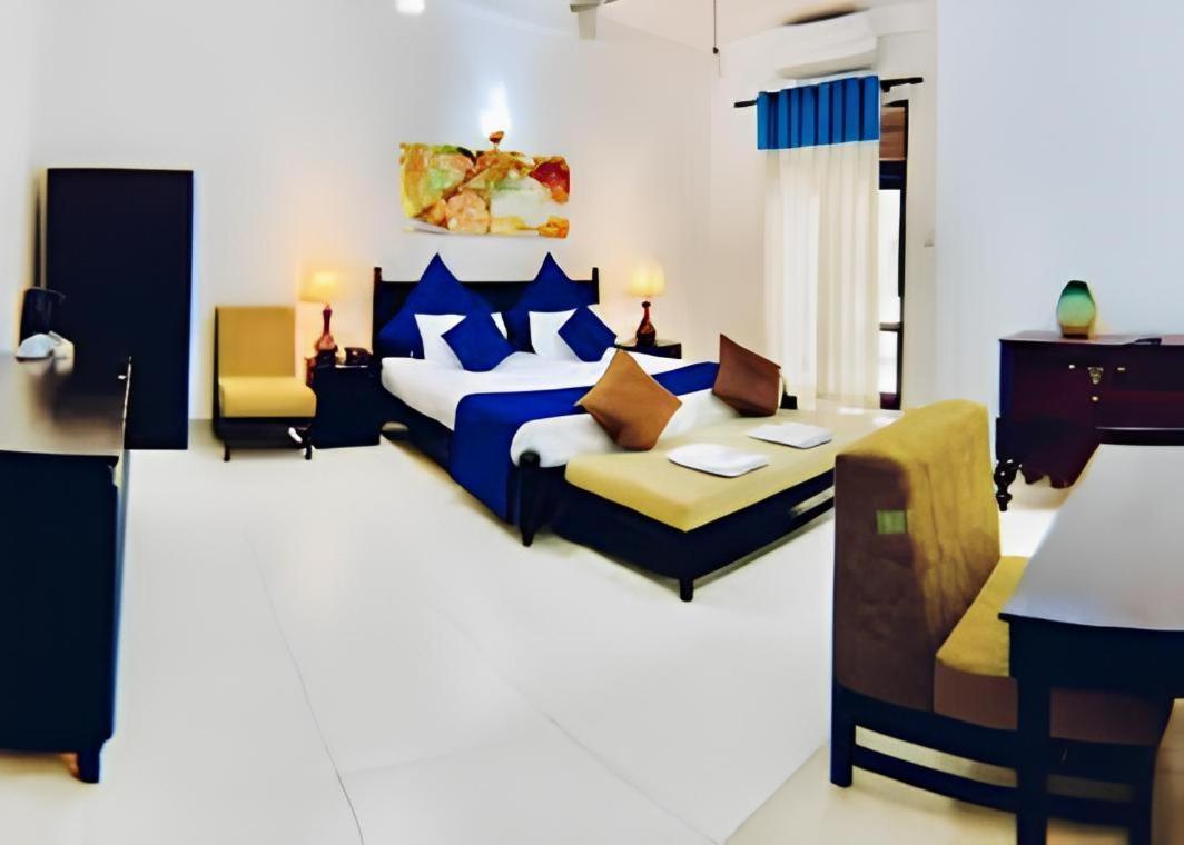 Blue Spring Hotel Wadduwa Εξωτερικό φωτογραφία