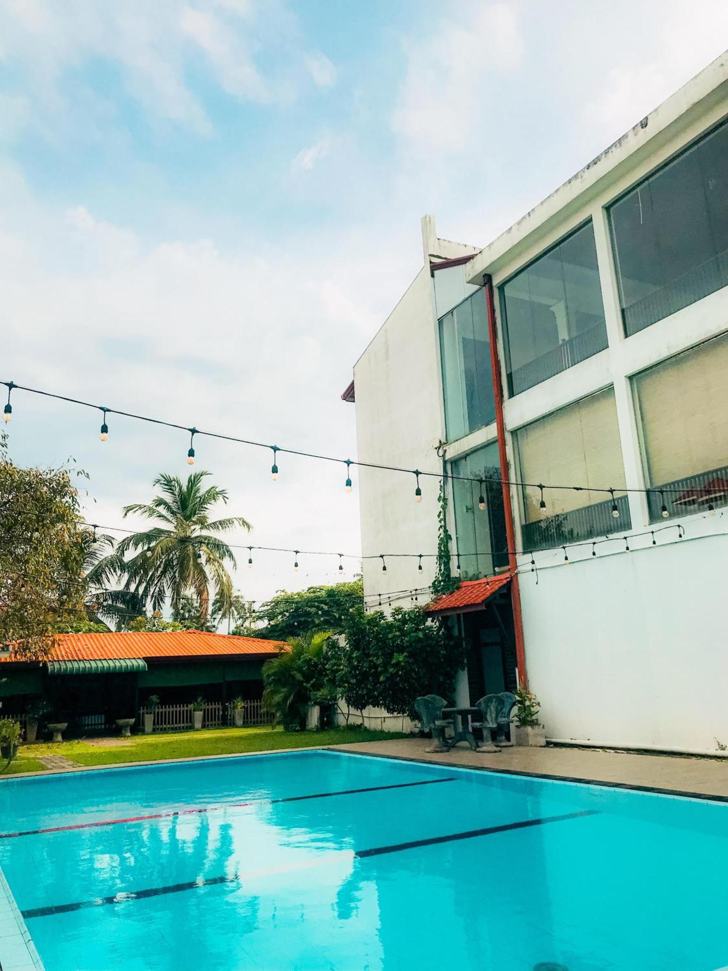 Blue Spring Hotel Wadduwa Εξωτερικό φωτογραφία