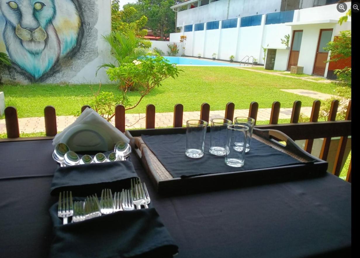 Blue Spring Hotel Wadduwa Εξωτερικό φωτογραφία