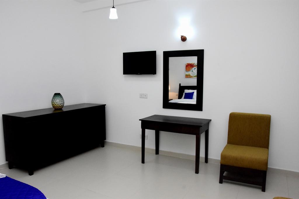Blue Spring Hotel Wadduwa Εξωτερικό φωτογραφία