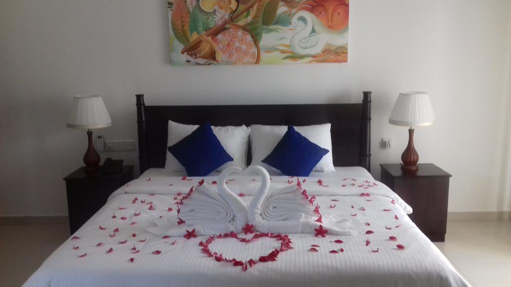 Blue Spring Hotel Wadduwa Εξωτερικό φωτογραφία