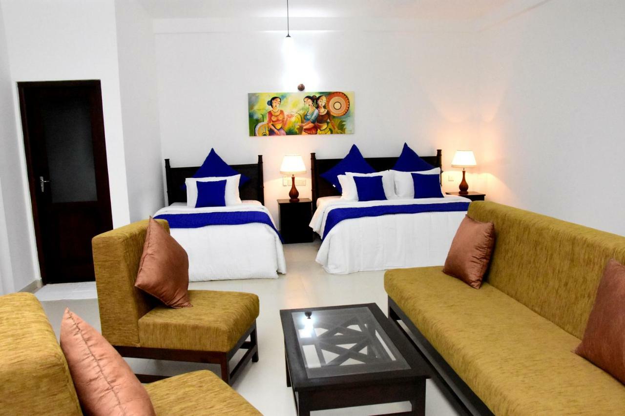 Blue Spring Hotel Wadduwa Εξωτερικό φωτογραφία